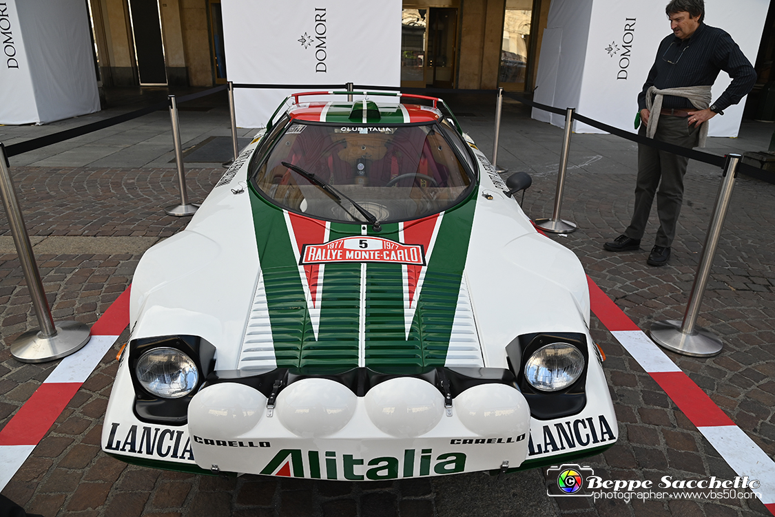 VBS_3842 - Autolook Week - Le auto in Piazza San Carlo.jpg